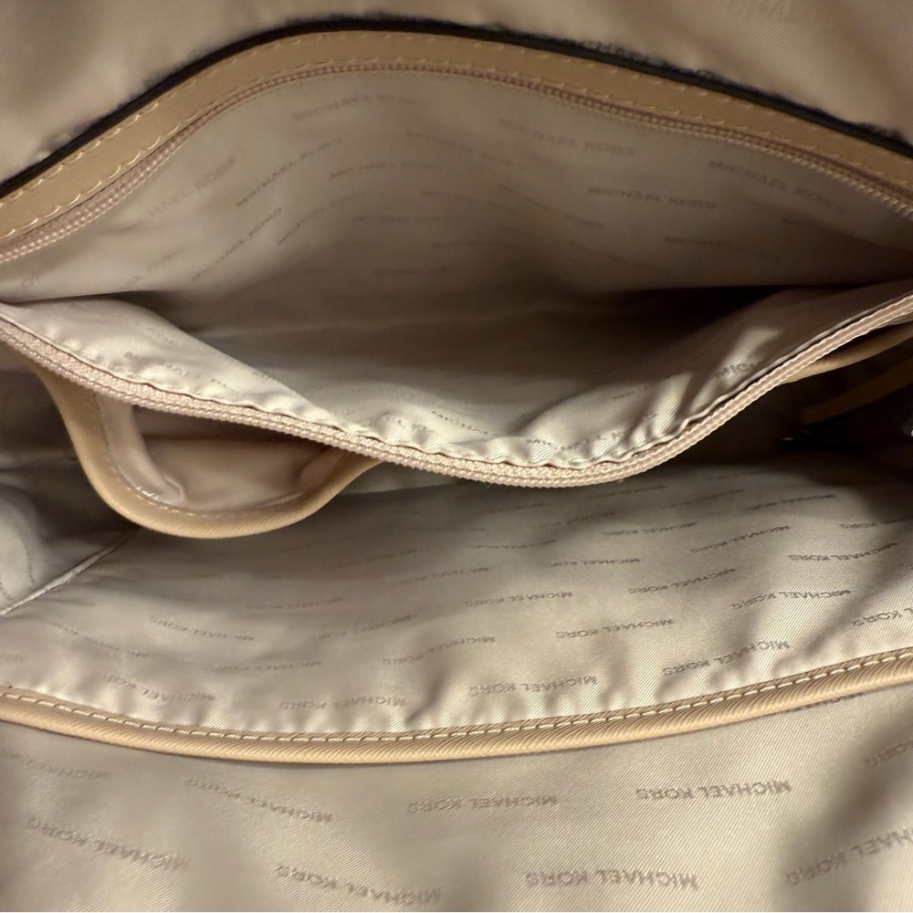 MICHAEL KORS TOTE BEIGE - Picture 8 of 15